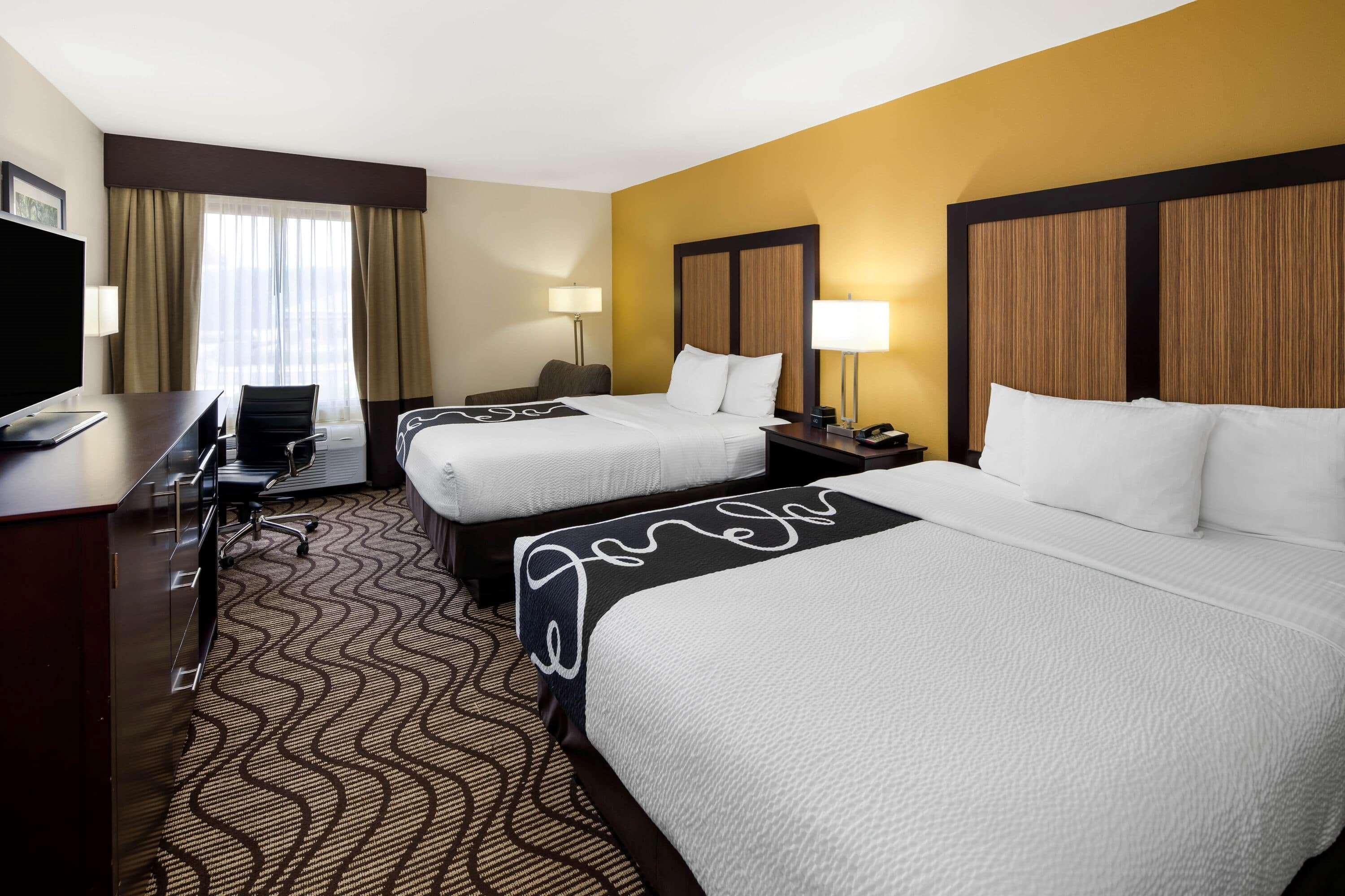 La Quinta By Wyndham Lagrange / I-85 Hotel Exterior photo